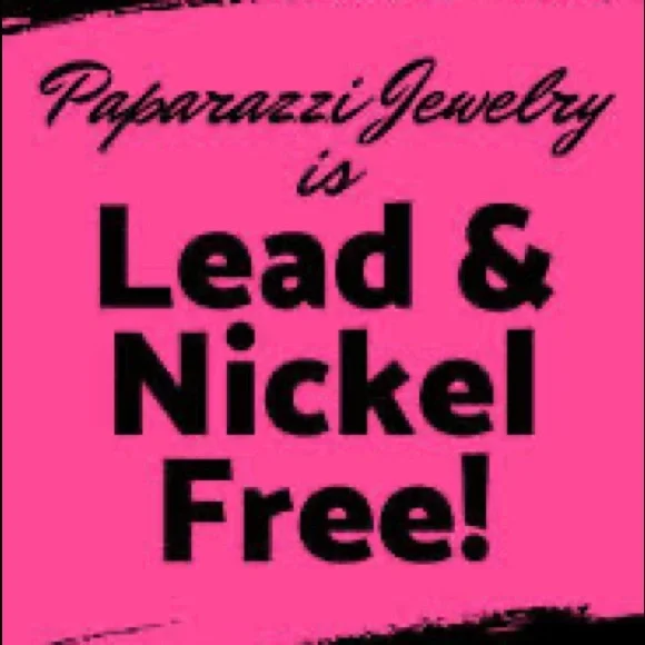 🆕Drop Zone: Purple Necklace and Earrings - Picture 5 of 5